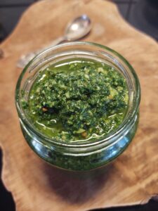 Basilikum pesto